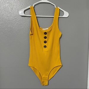 ⭐️3/$15⭐️ bodysuit